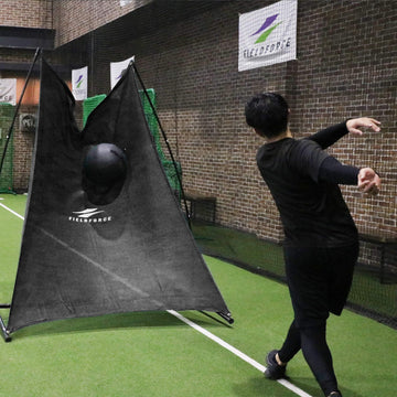 Compatible with Plyo Balls and Medicine Balls up to 3 kg